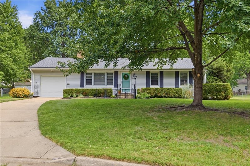 5515 Roeland Dr, Roeland Park, KS 66205