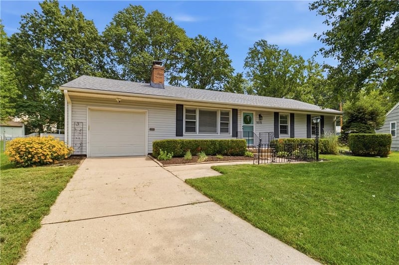 5515 Roeland Dr, Roeland Park, KS 66205