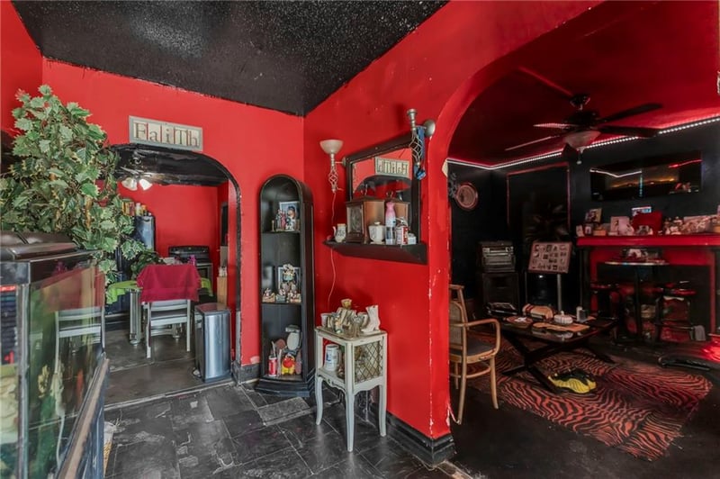 4010 Chestnut Ave, Kansas City, MO 64131