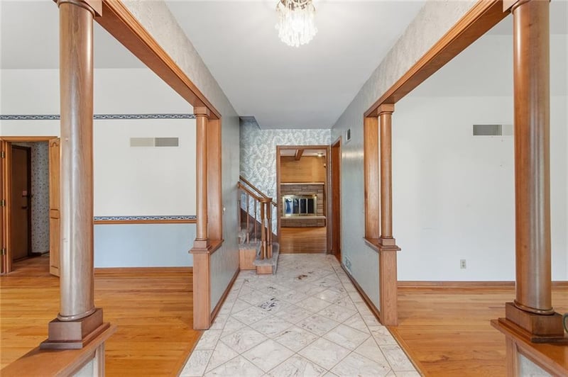 3607 NE 62nd Ter, Gladstone, MO 64119
