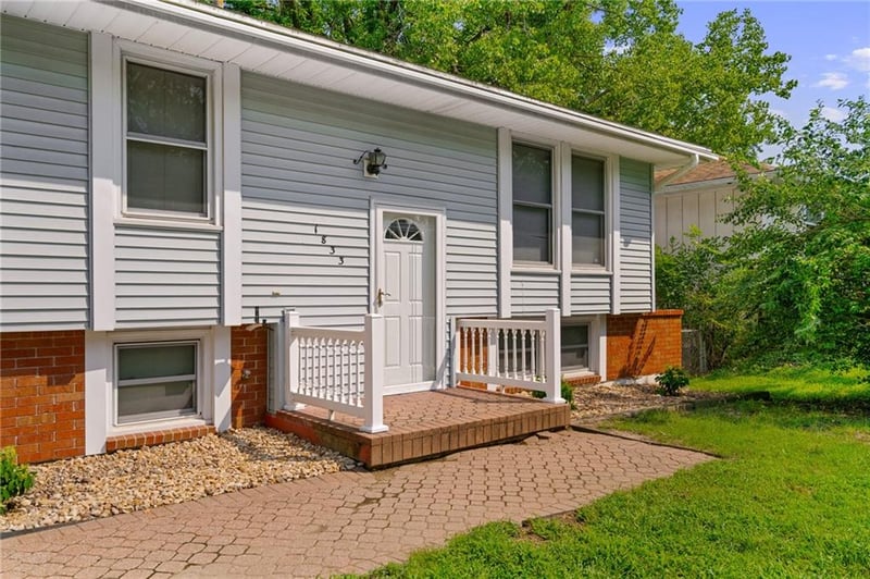 1833 N York St, Independence, MO 64058