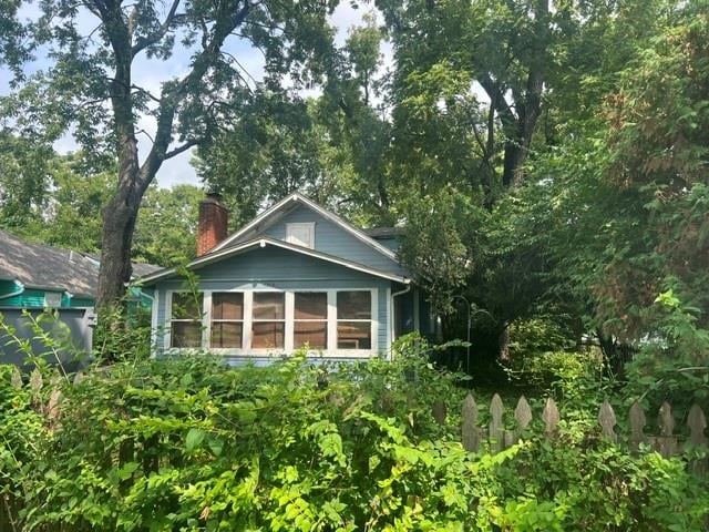 1315 S Osage St, Independence, MO 64055