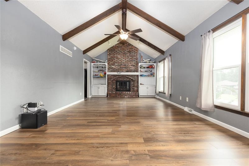 7914 N Garfield Ave, Kansas City, MO 64118