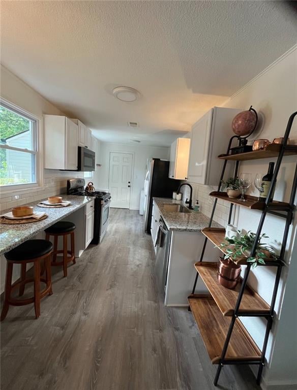 7609 Foster St, Overland Park, KS 66204