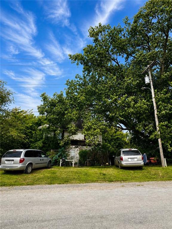 207 N High St, Grant City, MO 64456