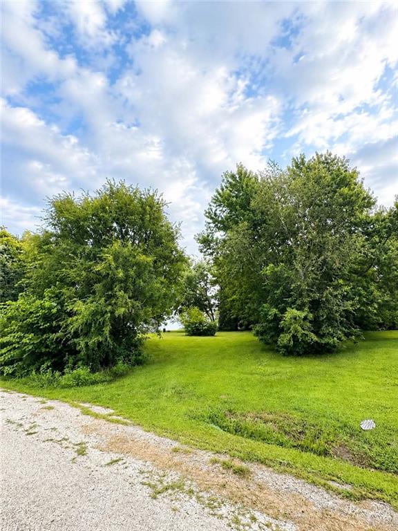 207 N High St, Grant City, MO 64456