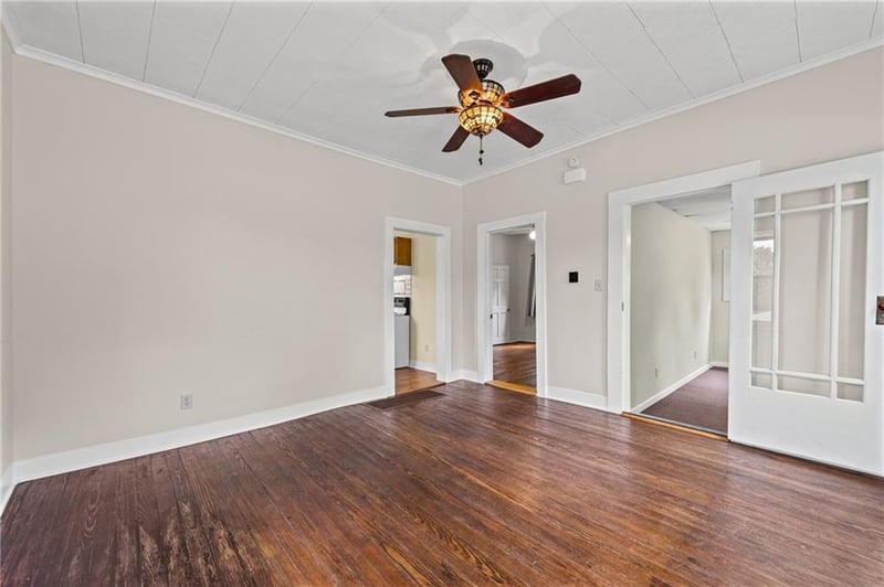 1138 Kansas St, Leavenworth, KS 66048