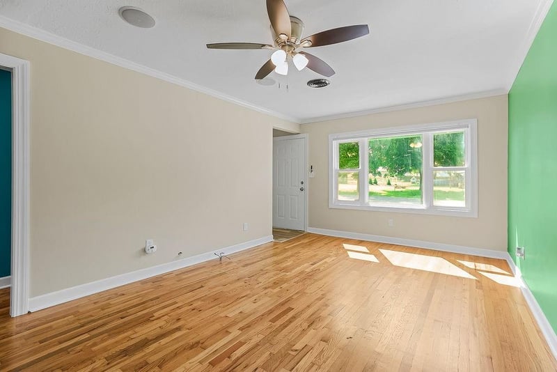 308 N Washington St, Spring Hill, KS 66083
