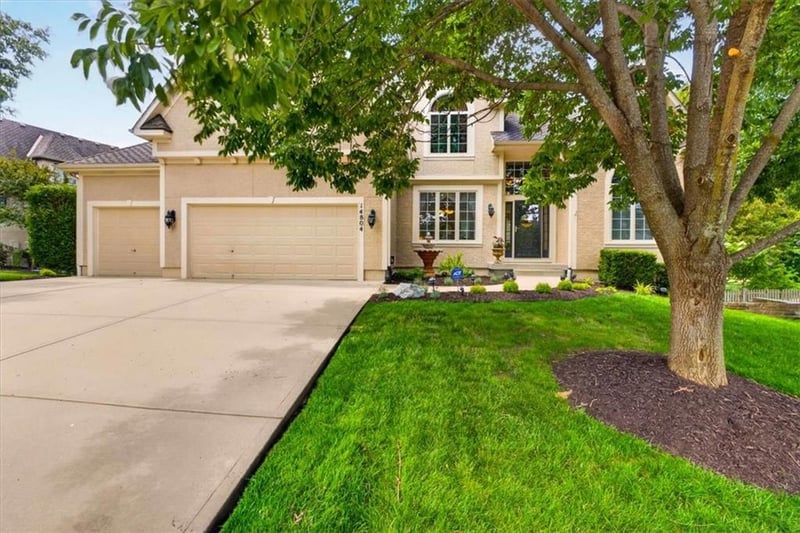 14804 Carter St, Overland Park, KS 66221
