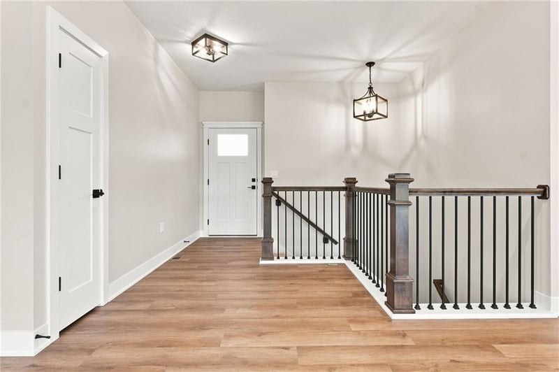 901 Captain Merriman Dr, Freeman, MO 64746