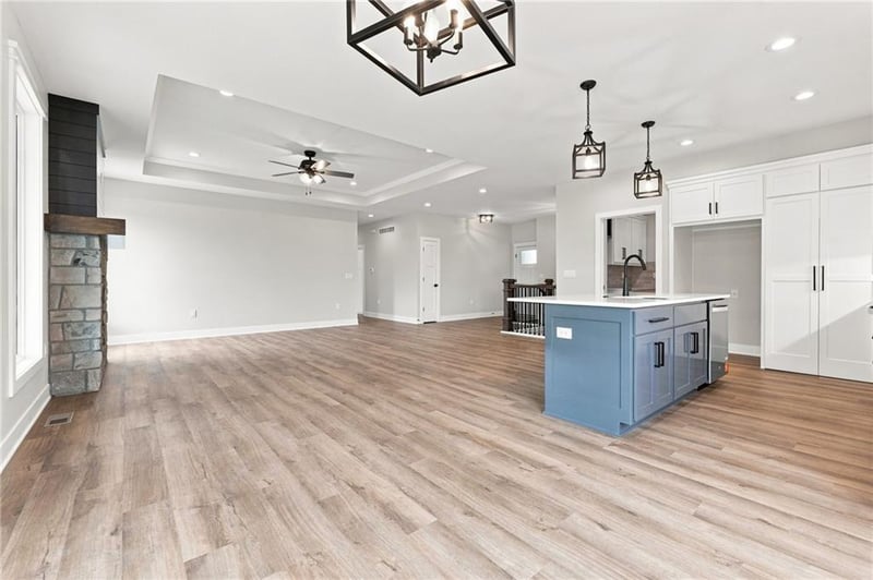 901 Captain Merriman Dr, Freeman, MO 64746