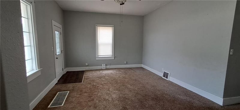304 Alabama St, St Joseph, MO 64504