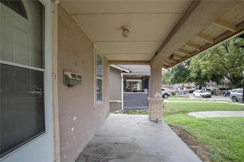 3013 Parkwood Blvd, Kansas City, KS 66104