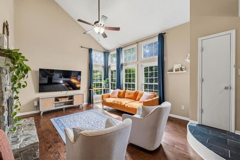 9402 W 47th Ter, Merriam, KS 66203