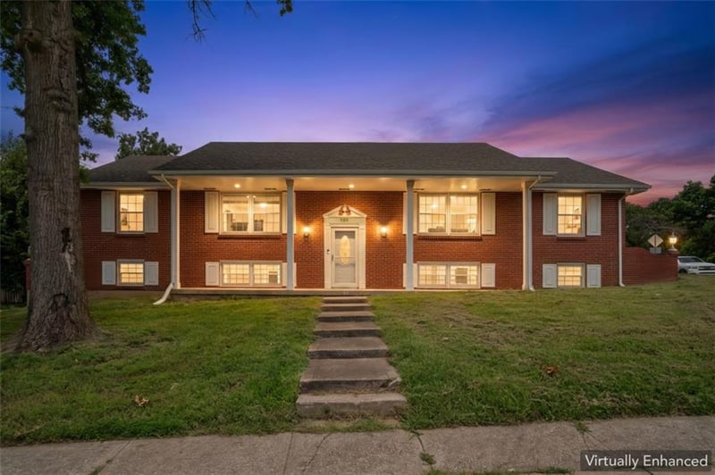 101 W Insley Ave, Bonner Springs, KS 66012
