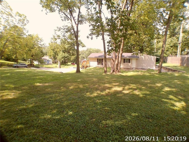 11406 E 10th St S, Independence, MO 64054