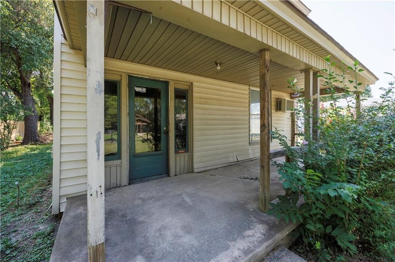 424 N 14th St, Fredonia, KS 66736