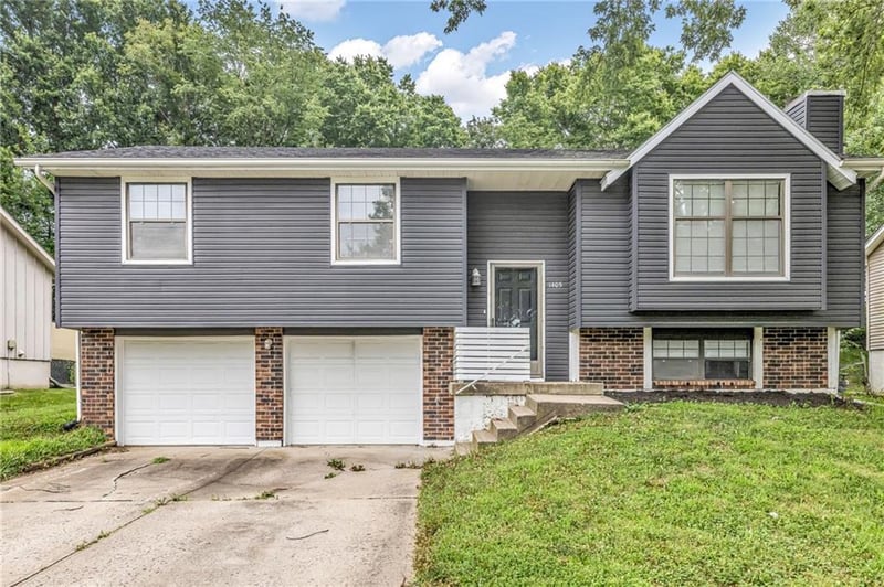 1405 N Millburn Ave, Independence, MO 64056