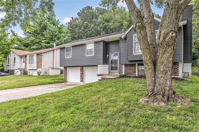 1405 N Millburn Ave, Independence, MO 64056