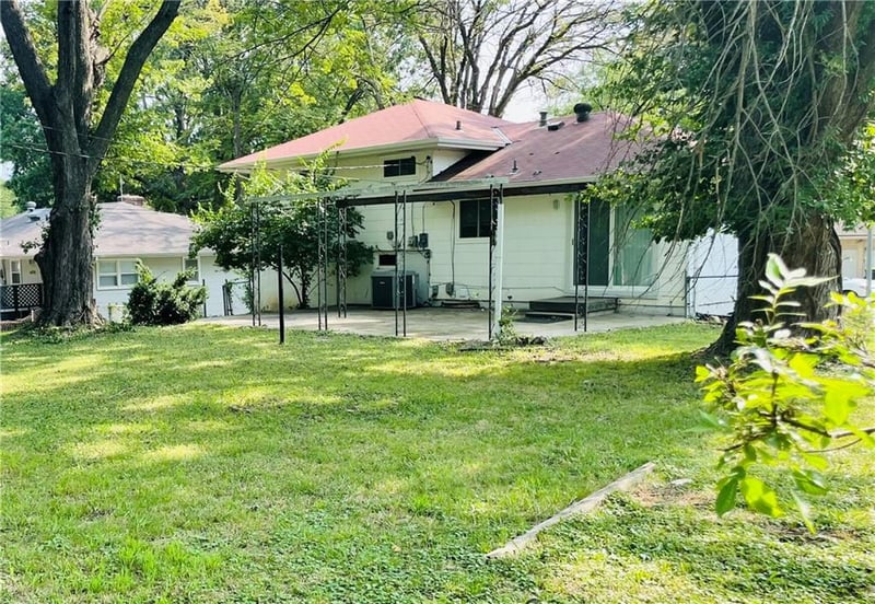 11703 Belmont Ave, Kansas City, MO 64134