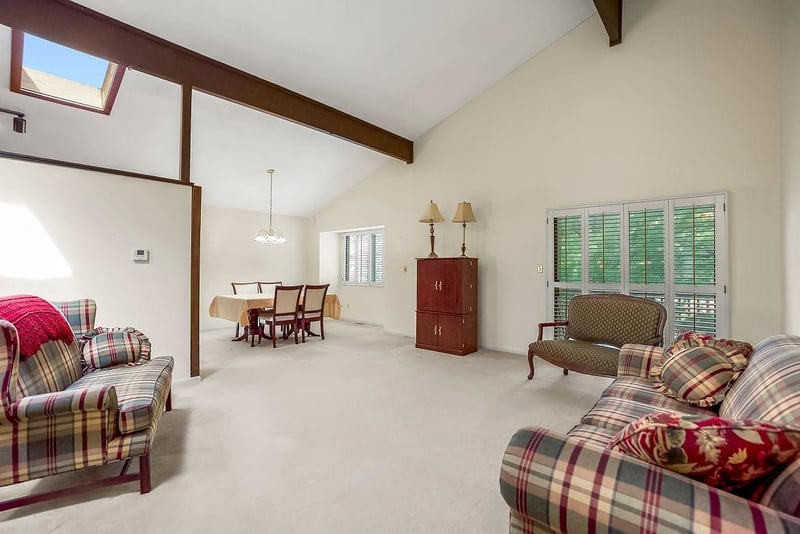 16601 W 133rd St, Olathe, KS 66062