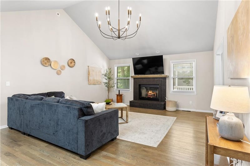 1601 Elm St, Eudora, KS 66025