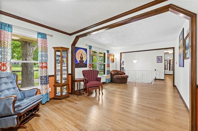 3408 S Phelps Rd, Independence, MO 64055