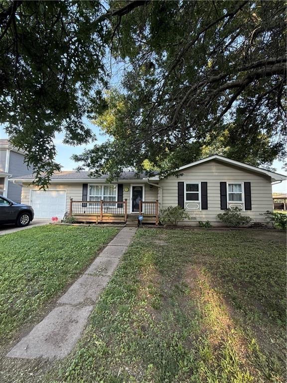 505 S Olive St, Louisburg, KS 66053