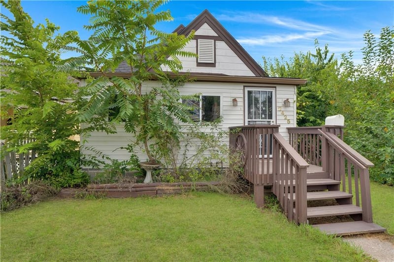 2425 Jackson Ave, Kansas City, MO 64127