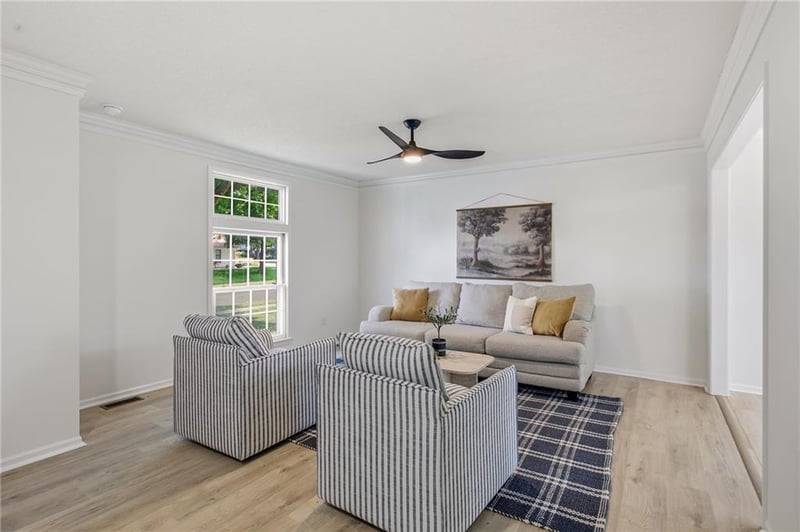 1103 SE 5th Ter, Lee's Summit, MO 64063