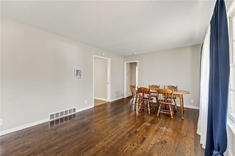 7904 E 87th St, Raytown, MO 64138