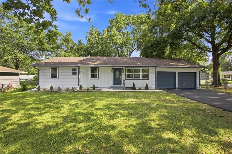 4514 E 113th St, Kansas City, MO 64137