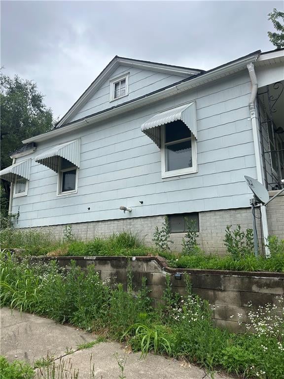 1221 Prospect Ave, St Joseph, MO 64505