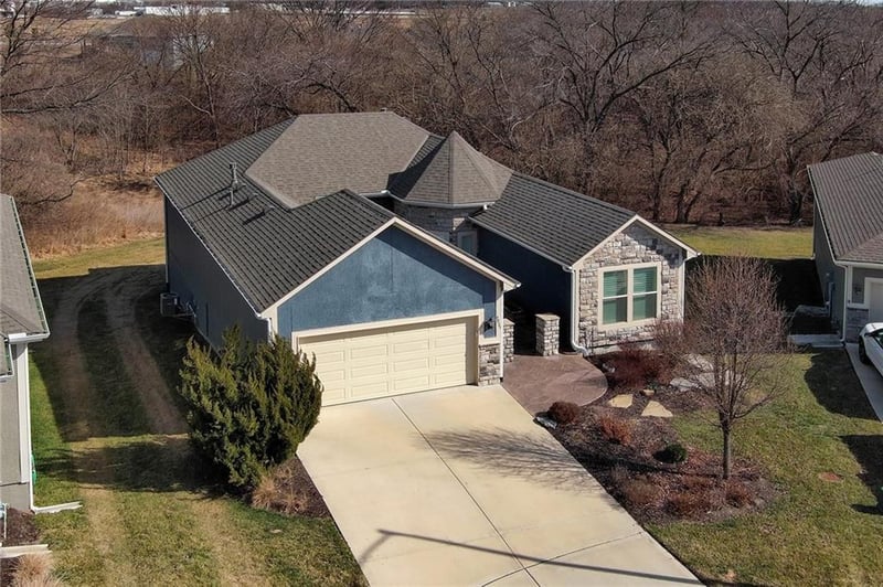 4925 Tallgrass St, Leavenworth, KS 66048
