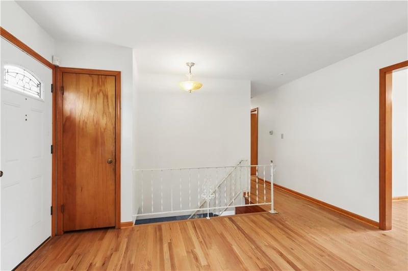 6716 Corrington Ave, Kansas City, MO 64133