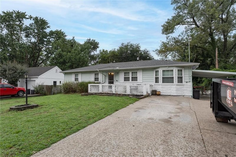 212 N 81st Ter, Kansas City, KS 66112