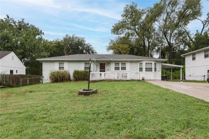 212 N 81st Ter, Kansas City, KS 66112