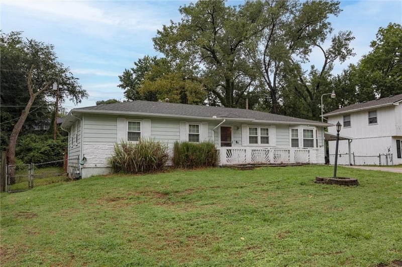 212 N 81st Ter, Kansas City, KS 66112
