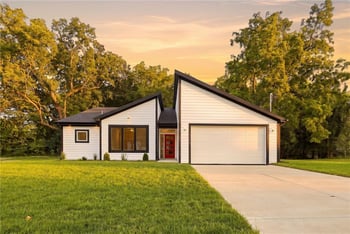 5705 Tauromee Ave, Kansas City, KS 66102