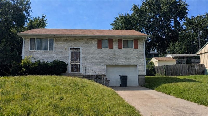 5234 Cypress Ave, Kansas City, MO 64130