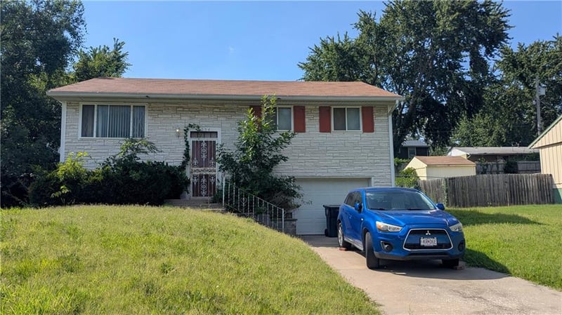 5234 Cypress Ave, Kansas City, MO 64130