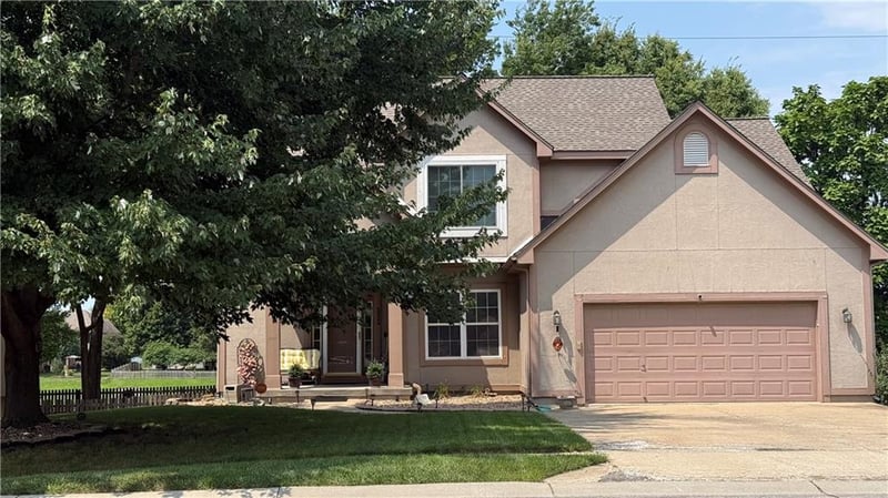 5924 NE Turquoise Dr, Lee's Summit, MO 64064