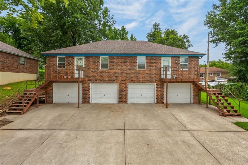 9408 E 83rd St, Raytown, MO 64138