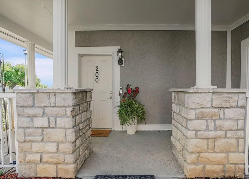 11701 S Roundtree St #200, Olathe, KS 66061