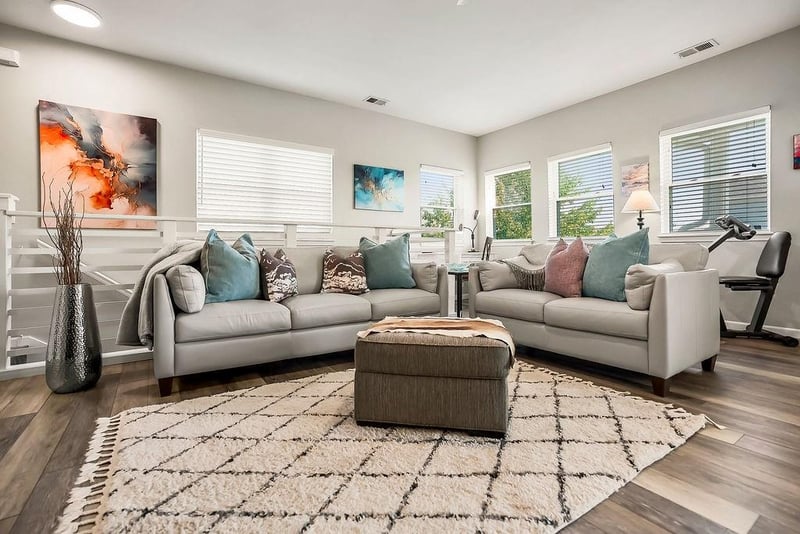 11701 S Roundtree St #200, Olathe, KS 66061
