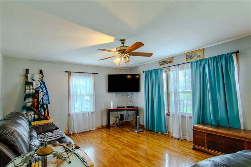 409 S High St S, Butler, MO 64730