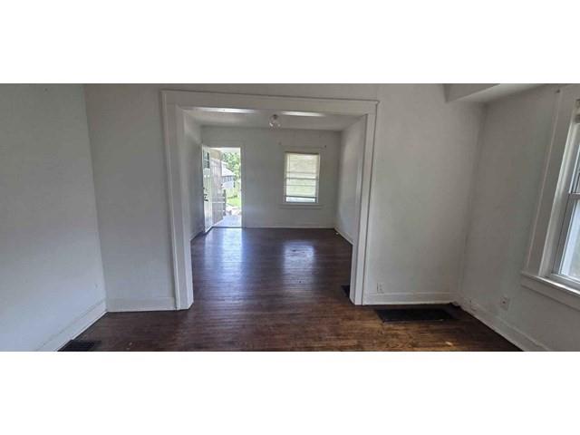 5038 Bellefontaine Ave, Kansas City, MO 64130