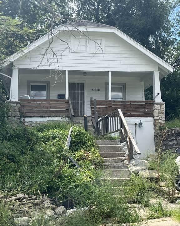 5038 Bellefontaine Ave, Kansas City, MO 64130