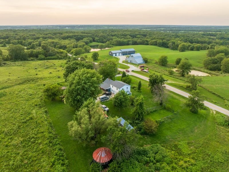 1033 Highway Nn Hw, Spickard, MO 64679