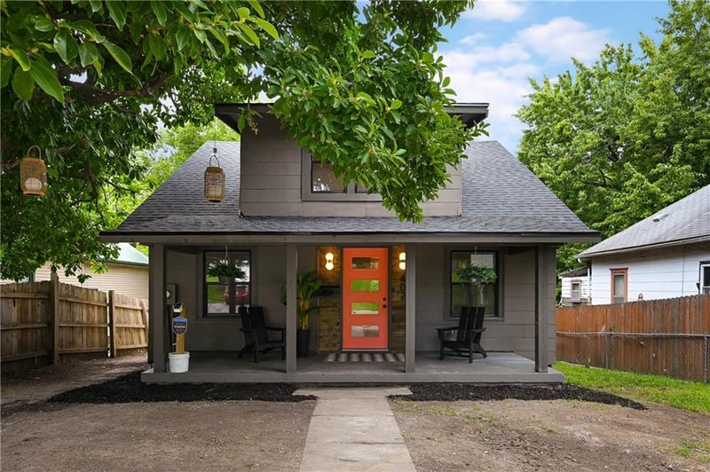 402 E Fair St, Independence, MO 64055